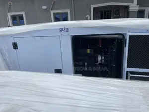 Superb England Perkins Soundproof Diesel Generator 150kva
