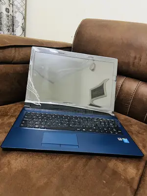 Laptop Lenovo IdeaPad 300 4GB Intel Core I3 HDD 320GB