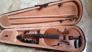 Photo - 3/4 Cardinal Violin