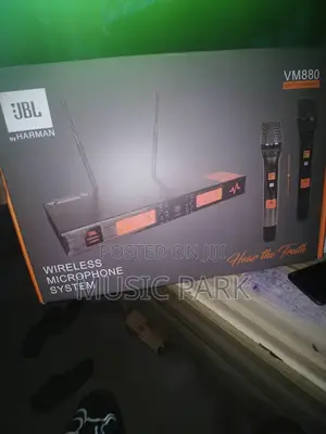 JBL Wireless Microphone Vm880 Picks as Far as 500metres