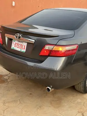 Toyota Camry LE 4dr Sedan (2.4L 4cyl 5A) 2008 Gray