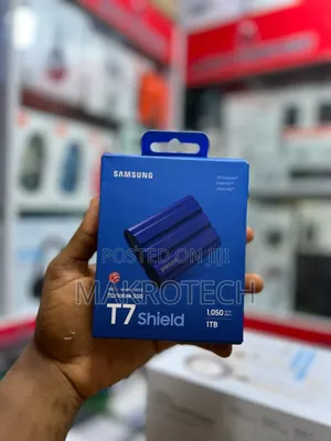 Samsung T7 Shield 1tb, Up to 1050mb/S, Usb 3.2 Gen2, Rugged.