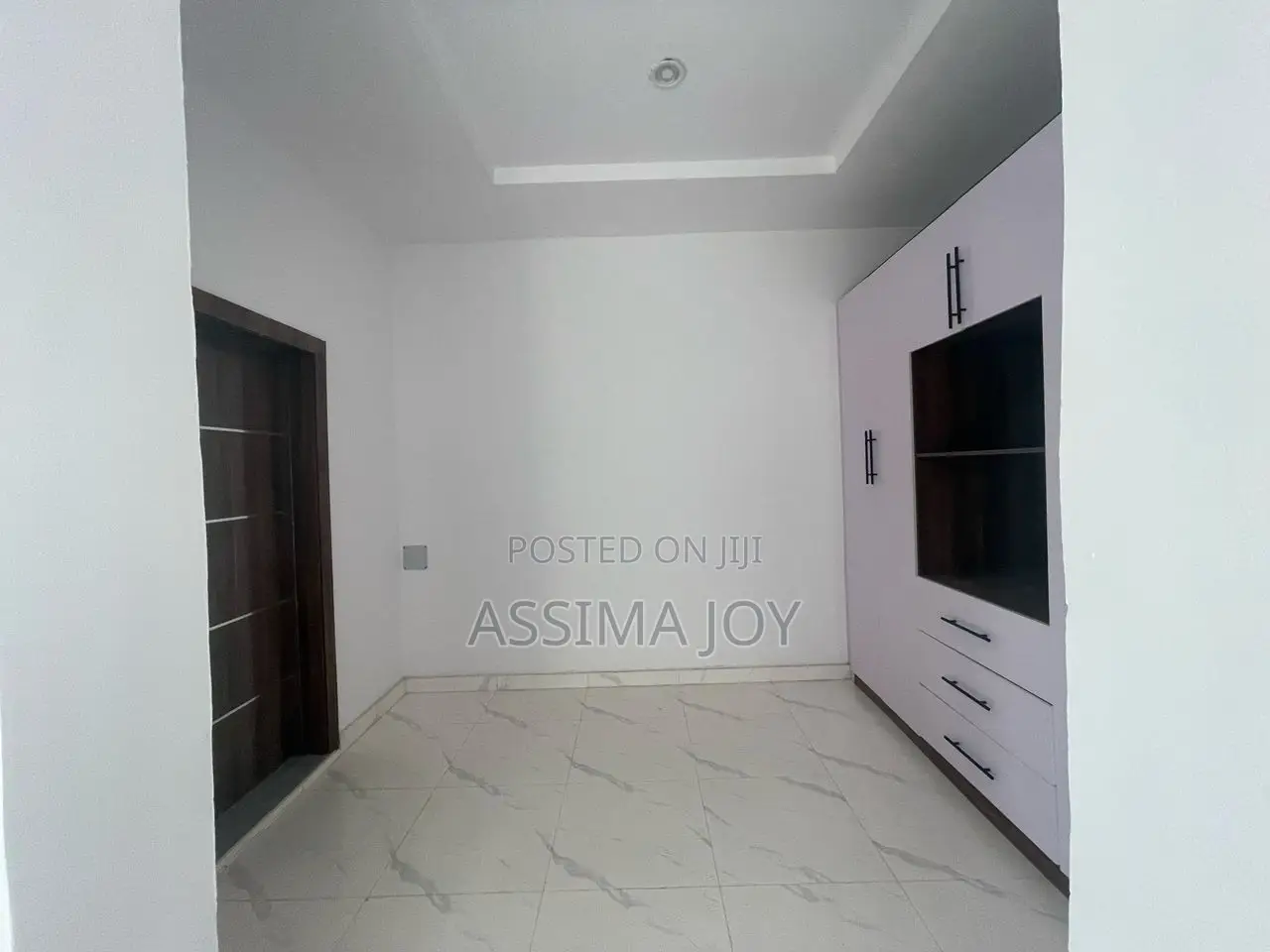 Furnished 2bdrm Maisonette in Meridian Park Estate for sale