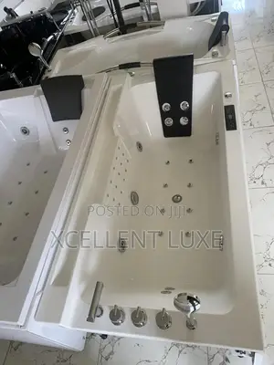 Quality Single Jacuzzi Massage Bathtub With Hi Performance