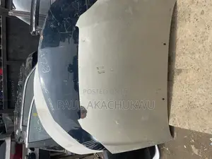 Toyota Corolla 05 Bonnet (Body Sore Parts )