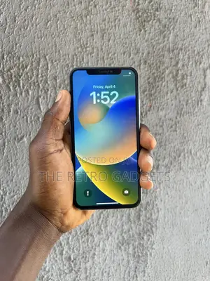 Photo - Apple iPhone X 64 GB White