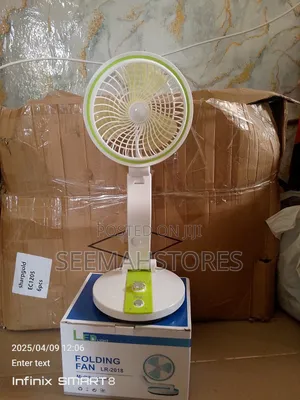 Photo - Folding Fan With Led Light
