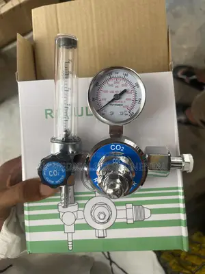 C02 Medical Regulator