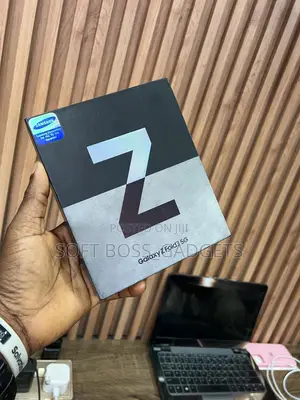 New Samsung Galaxy Z Fold 3 256 GB Green