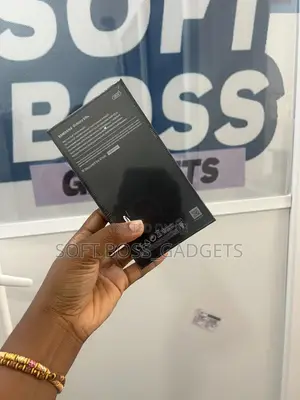 New Samsung Galaxy S10e 128 GB Blue