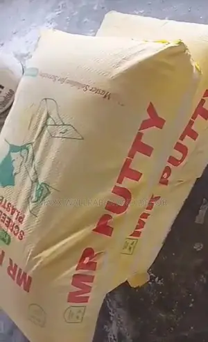 Get a Glass-Like Finish With Mr. Putty Screeding