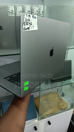 Laptop Apple MacBook Pro 2019 32GB Intel Core I7 SSD 512GB