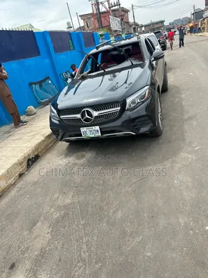 Glc300 2016 Coupe Windscreen Installation We Deliver