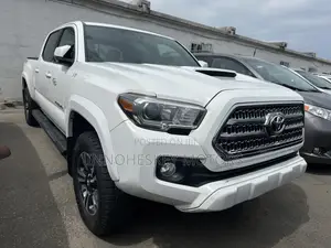 Toyota Tacoma TRD Sport 2017 White