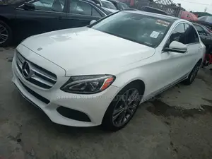 Mercedes-Benz C300 2016 White