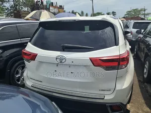 Toyota Highlander 2018 White