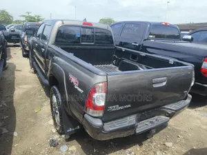 Toyota Tacoma Double Cab V6 2012 Brown
