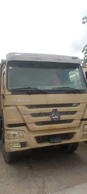 Howo 371 10 Tires Tipper