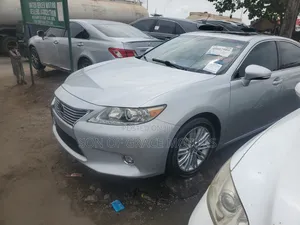 Lexus ES 350 FWD 2014 Silver