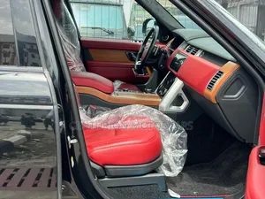 Land Rover Range Rover Vogue 2019 Black