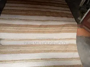 Handwoven Natural Jute Rugs 5x7ft