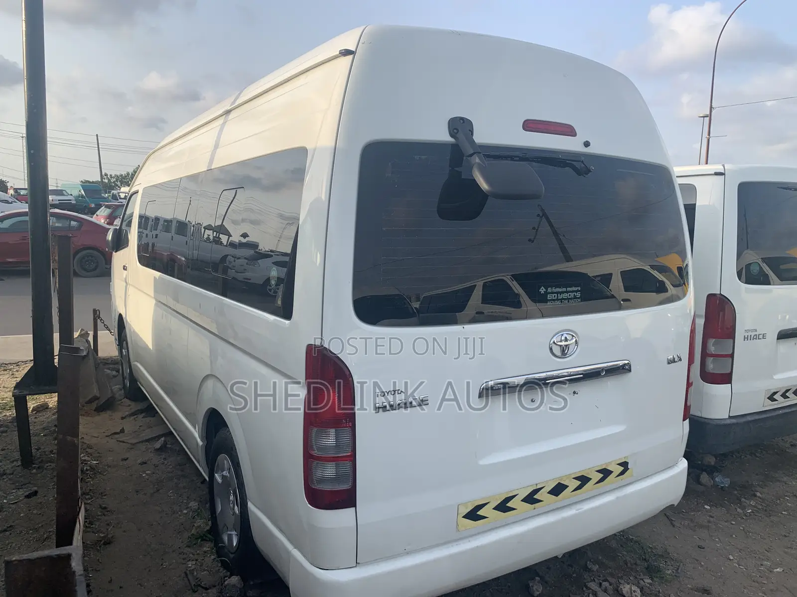 Toyota HiAce 2017 White