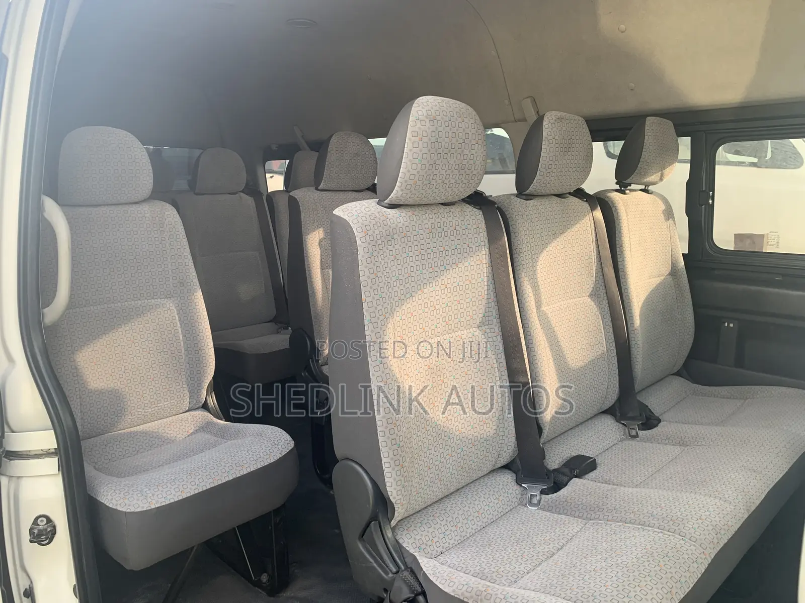 Toyota HiAce 2017 White