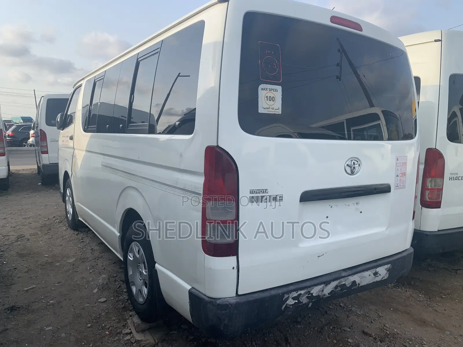 Toyota HiAce 2010 White