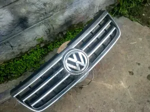 Front Grill Vw Touareg 2004-2008