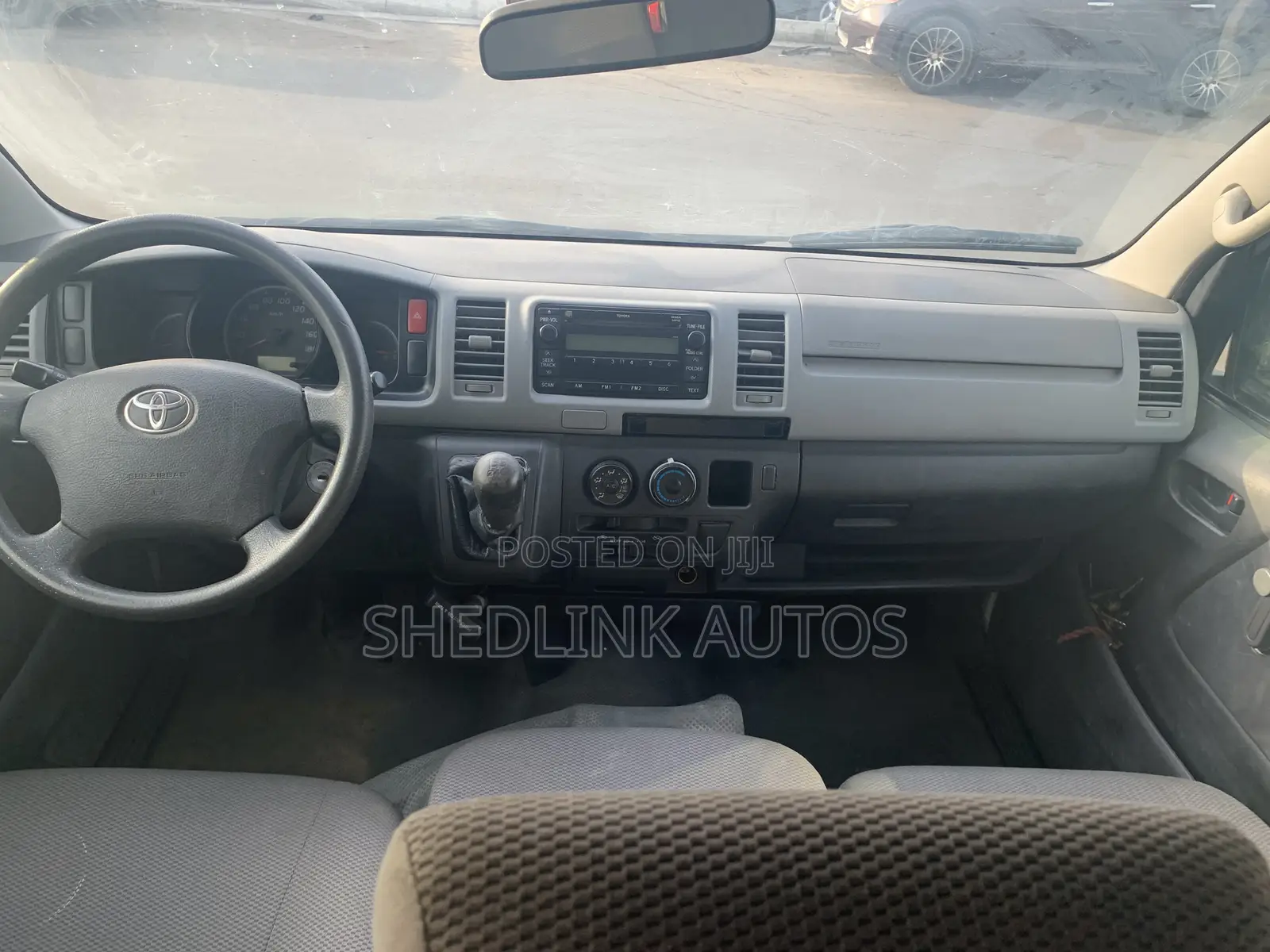 Toyota HiAce 2012 White