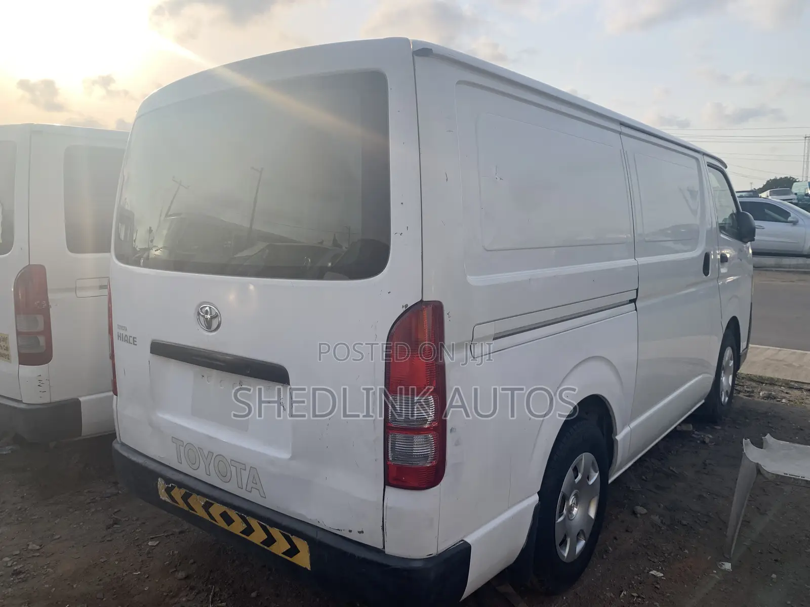 Toyota HiAce 2012 White