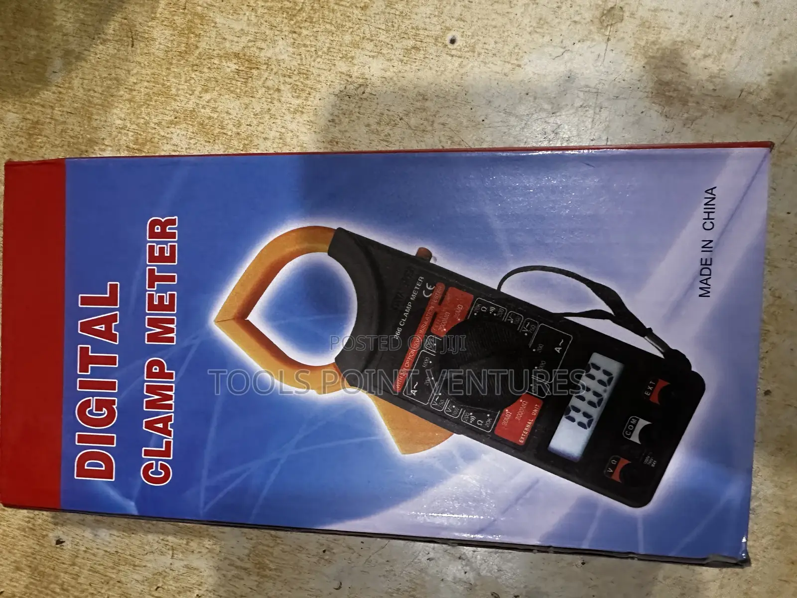 Digital Clamp Meter