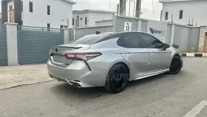 Toyota Camry 2019 Gray