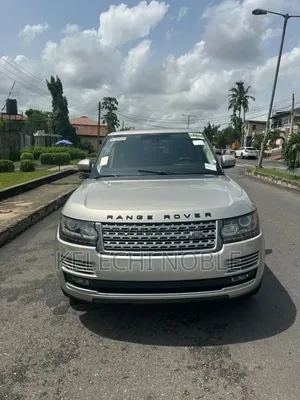 Land Rover Range Rover Vogue 2014 Gold