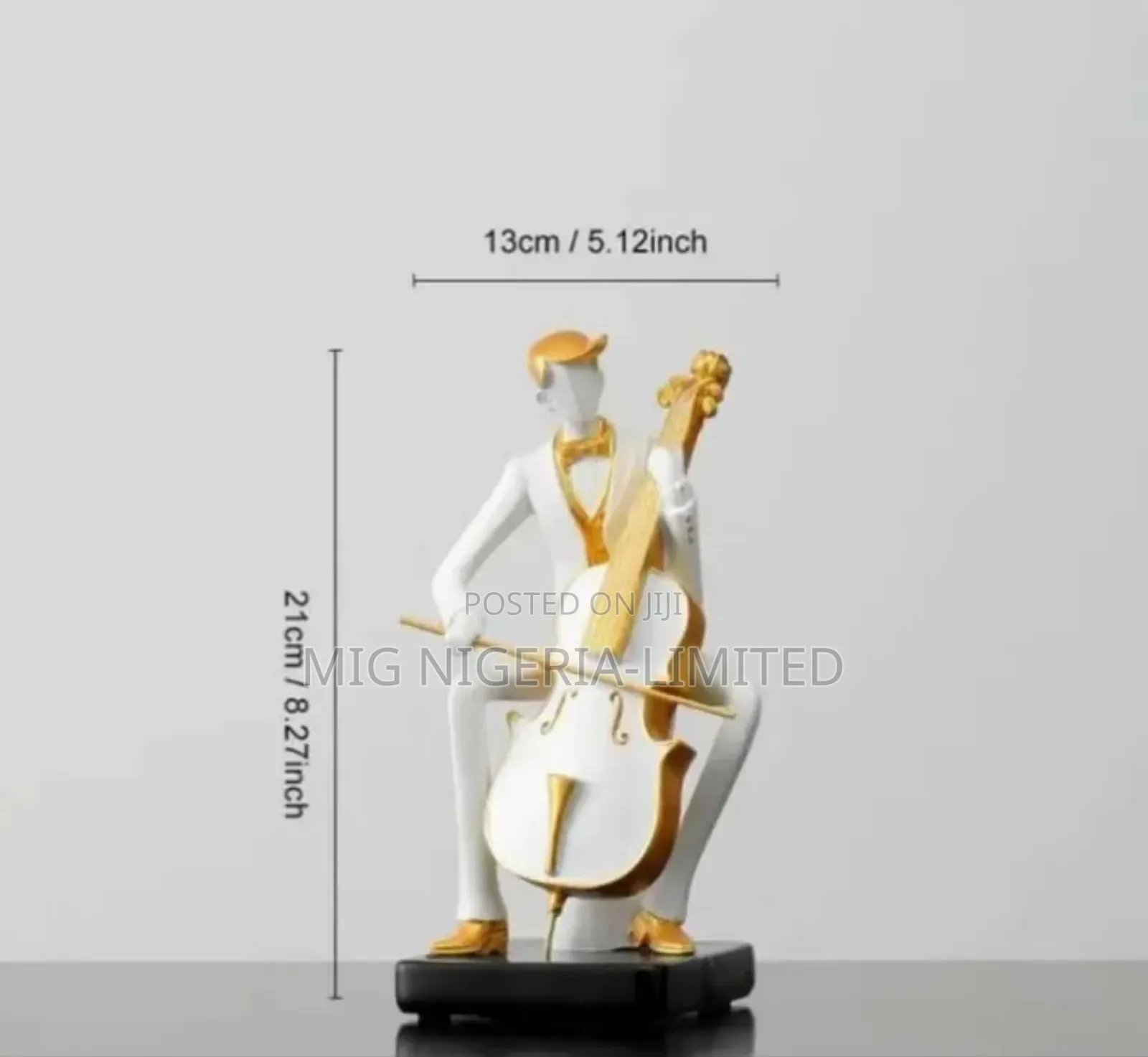 Musical Man Gold Resin Figurine Statue Decorations