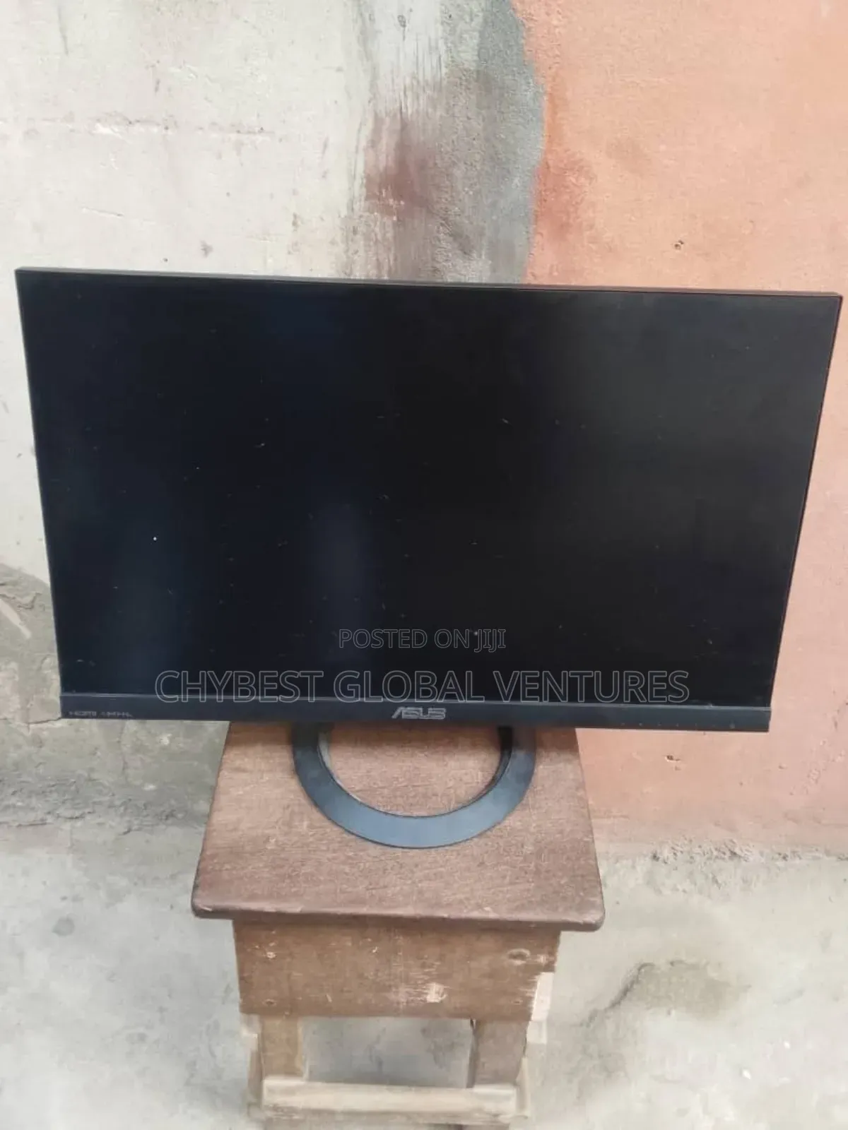 24 Asus Monitor
