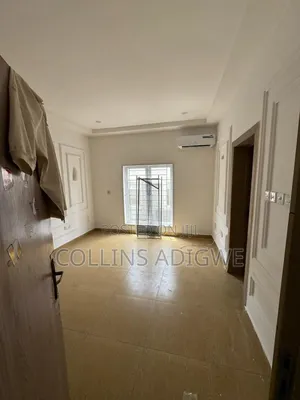 3bdrm Apartment in Lekki Phase 1 for rent