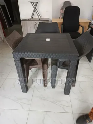 Good Four Legs Plastic Chair
