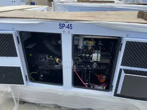 Heavy-duty England Perkins Soundproof Diesel Generator 45kva