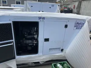 Heavy-duty England Perkins Soundproof Diesel Generator 80kva