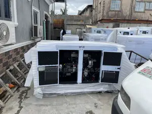 Heavy-duty England Perkins Soundproof Diesel Generator 30kva
