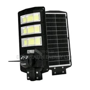 Solar Lamp Monitoring Camira and Light