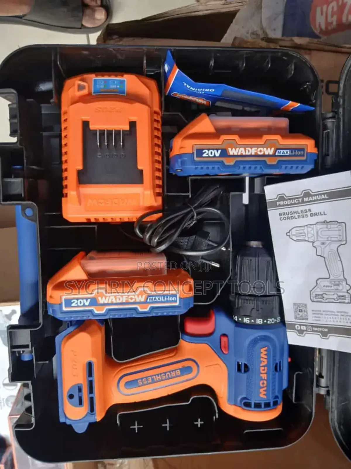 Cordless Drill, Brushless Motor 2 Batteries