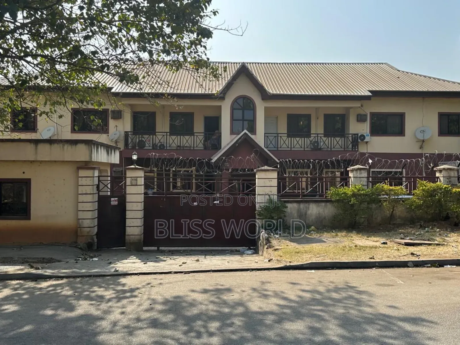 3bdrm Block of Flats in Utako for sale