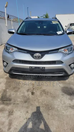 Toyota RAV4 2018 Silver