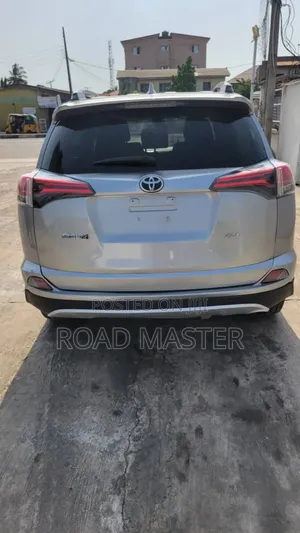 Toyota RAV4 2018 Silver