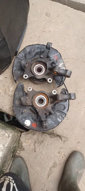 Front Hub Toyota Corolla, Camry and Lexus Es350 2015