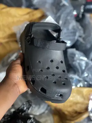 Black Crocs 