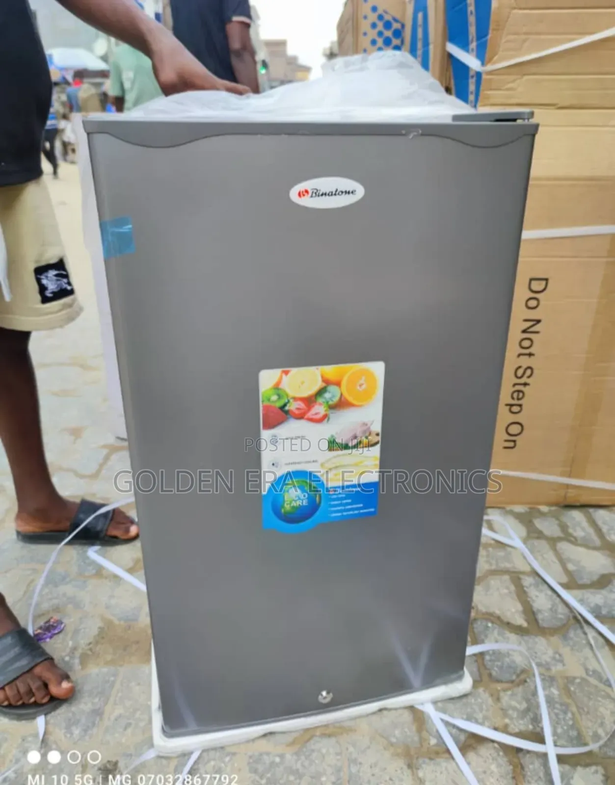 Binatone Table Top Fridge 100litrs
