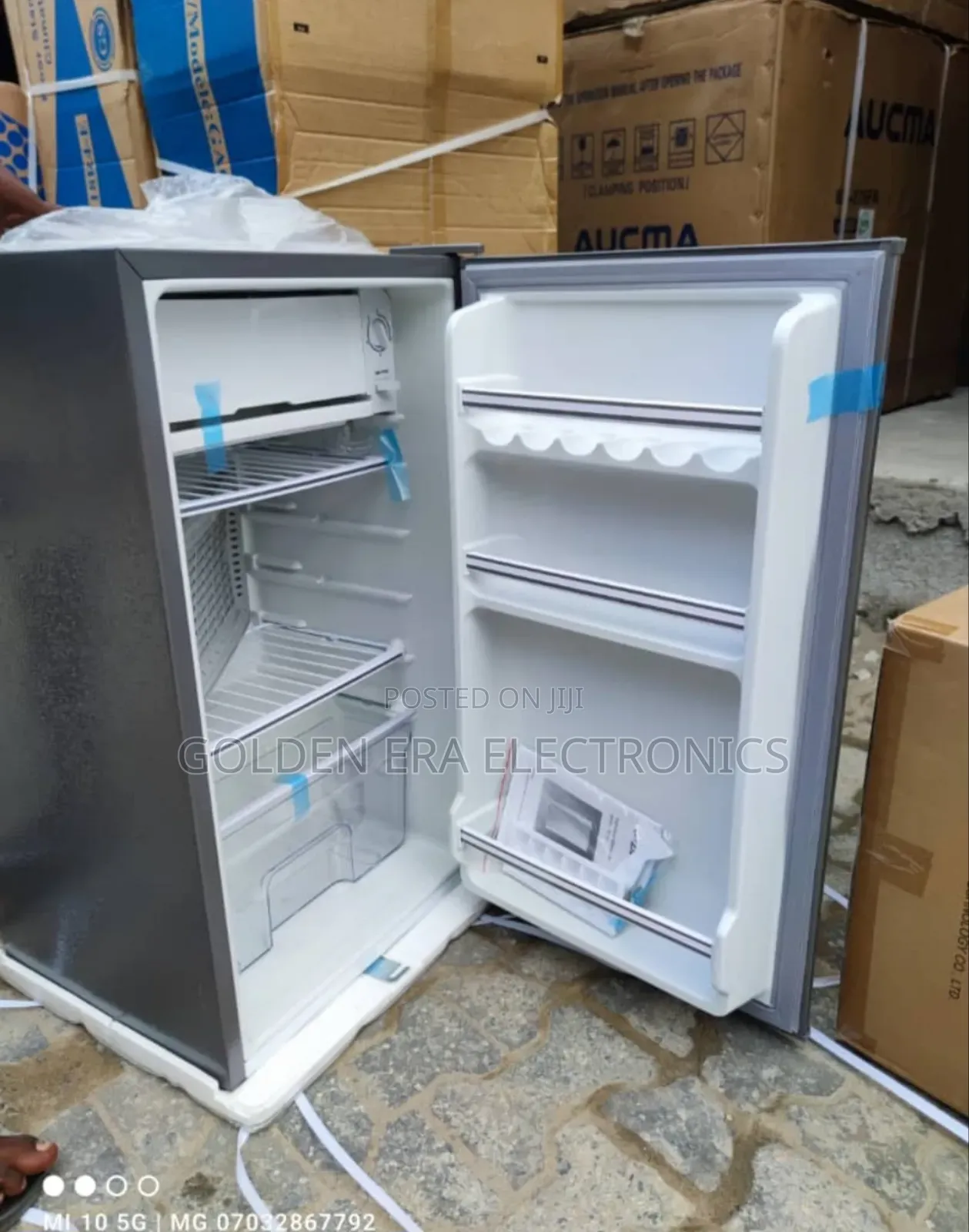 Binatone Table Top Fridge 100litrs